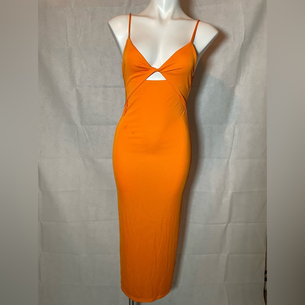 Zara Dress CUT OUT PLEATED DRESS ORANGE 0264/323 SIZE M